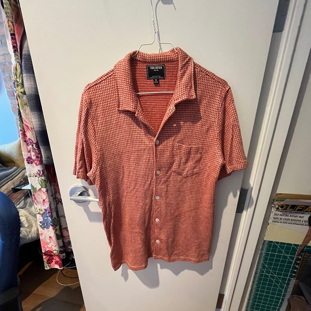 Tom Snyder red and white knit polo Men's Medium cotton linen short sleeve button